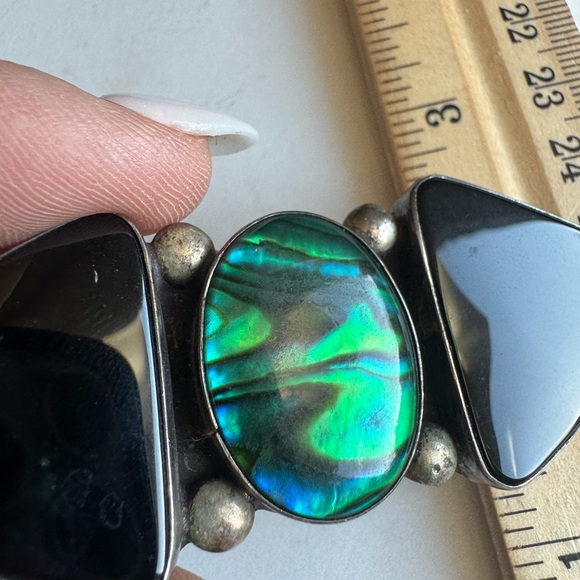 Elegant Sterling Silver Black Onyx and Green Abalone Pin brooch 22.9g - Picture 3 of 15